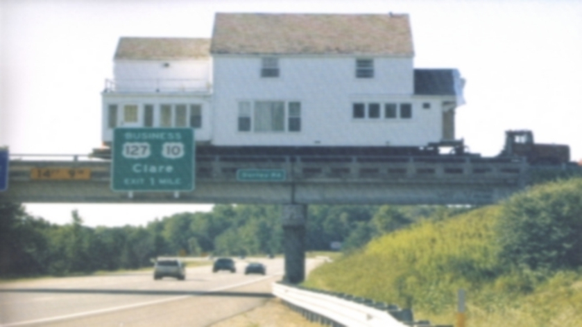 Moving a house across an Interstate bridge
